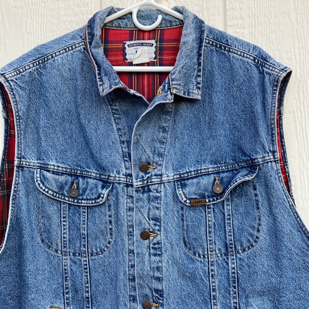 Vintage Lee Trucker Biker Denim Vest Lined Red Plaid Flannel Button Front Y2K - Picture 2 of 9